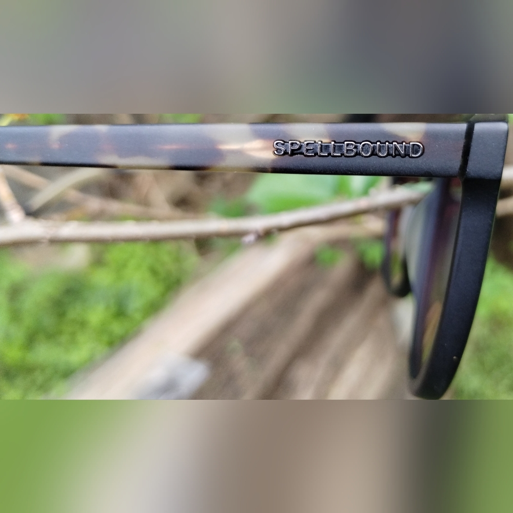 Spellbound Gold Collection sunglasses - Picture 3 of 8